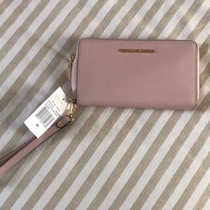 NWT Michael Kors Wristlet